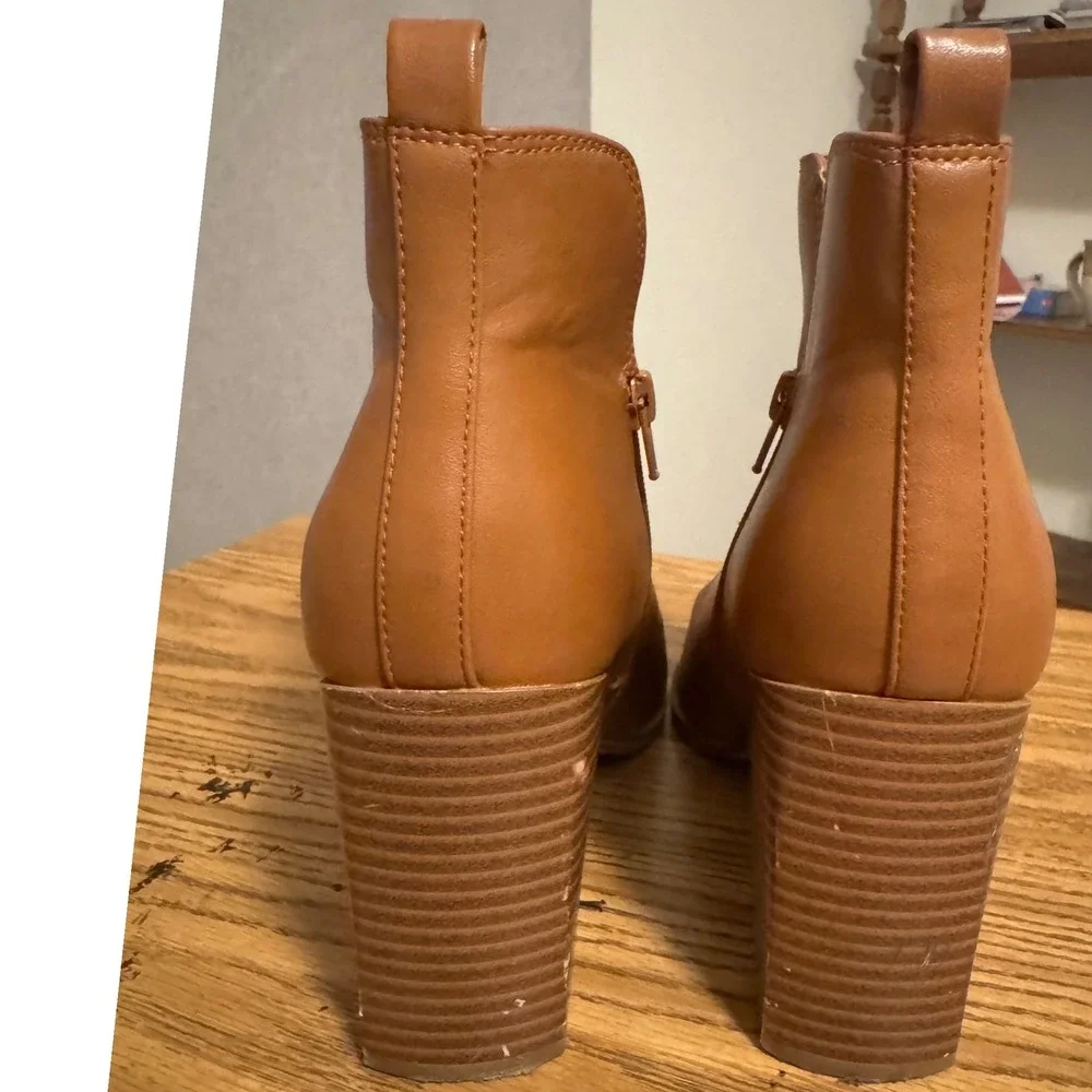 Nine West sz 7.5 Coffee Brown Zip Up Pointed Toe Chunky Heel Boot Chic Fall Edgy - Picture 15 of 15